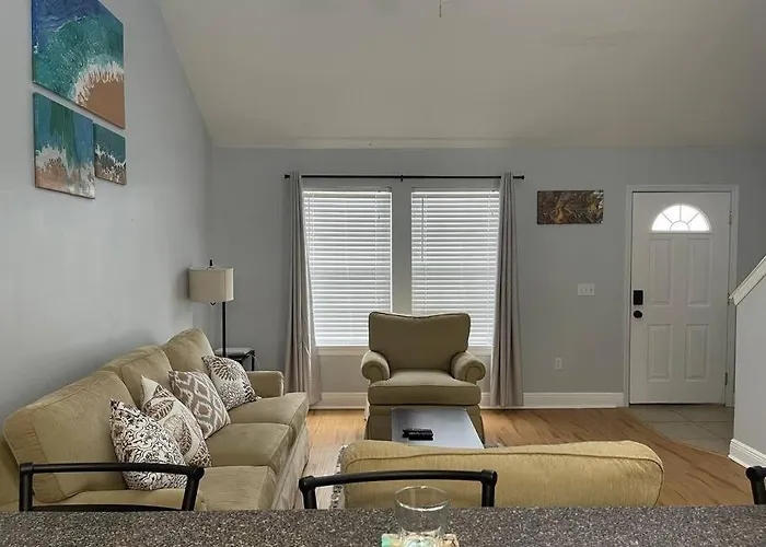 Cheerful 3-bedrooms With Free Parking On Premises Hébergement de vacances